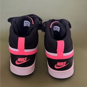 BIG KIDS AND WOMEN NIKE PINK COURT BOROUGH MID 2 CASUAL SNEAKERS